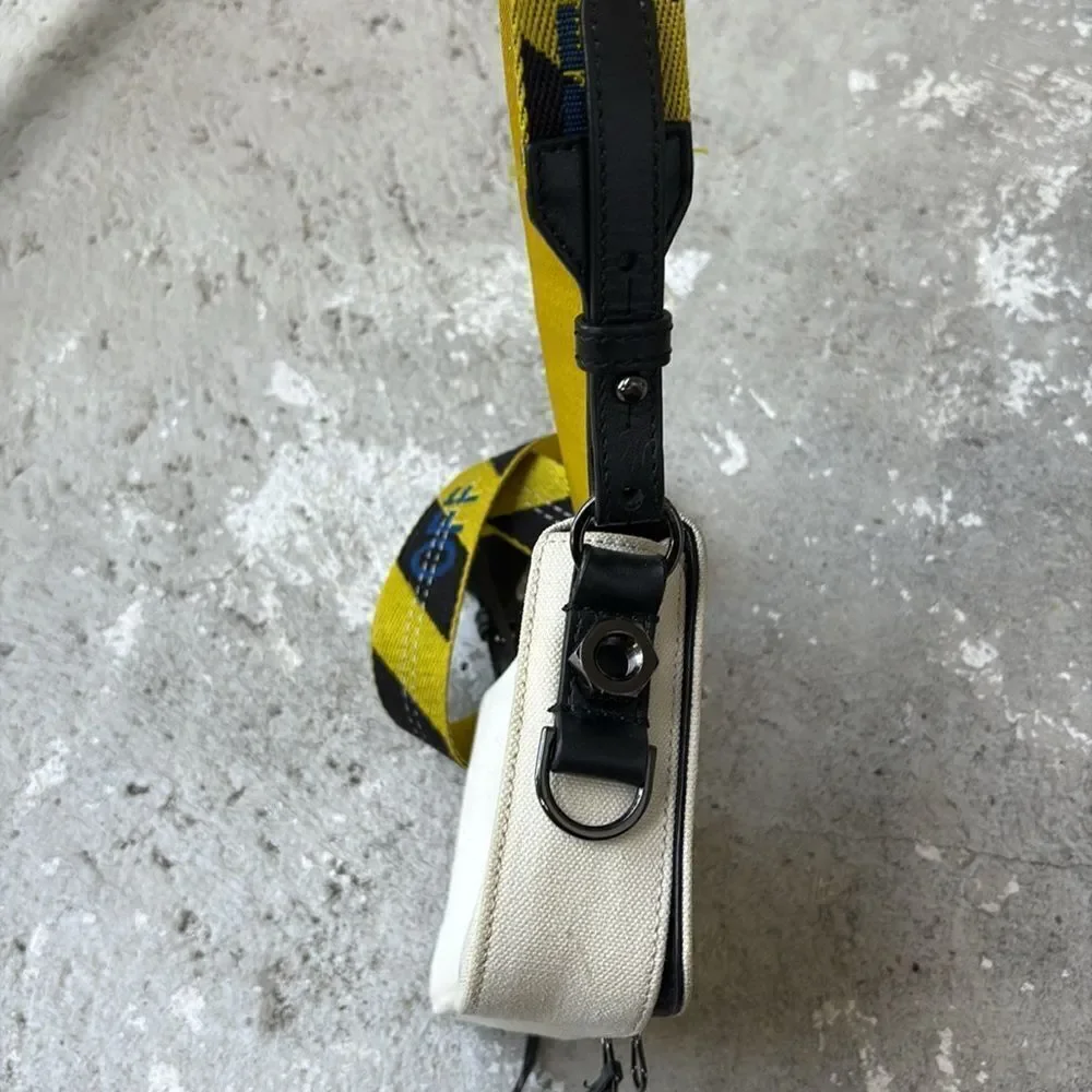 Off-White Virgil Abolh Sculpture canvas